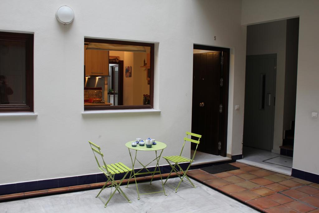 Apartamento Centro Plaza Salvador, Wifi Free& Parking Opcional Севілья Екстер'єр фото
